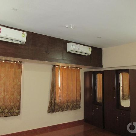 Navagraha Homestay Kumbakonam Extérieur photo