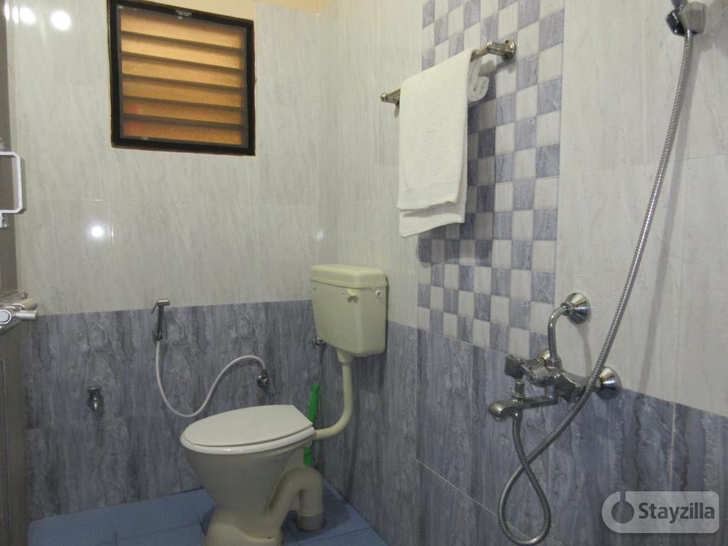 Navagraha Homestay Kumbakonam Extérieur photo