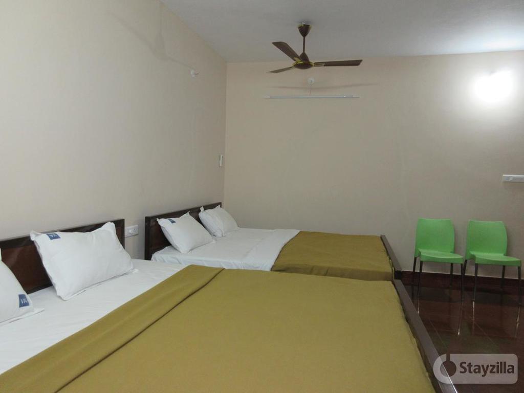 Navagraha Homestay Kumbakonam Extérieur photo